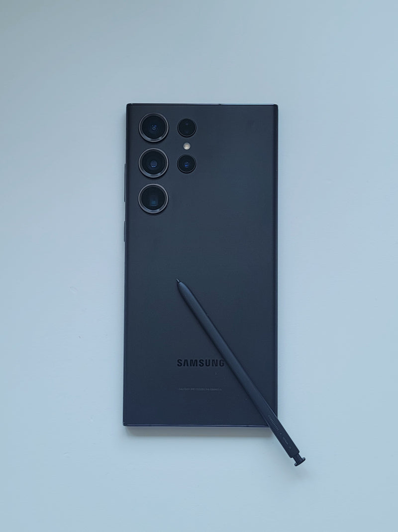 [中古/Aランク]Galaxy S22 Ultra 5G SM-S908N 12/512GB SIMフリー (ブラック)